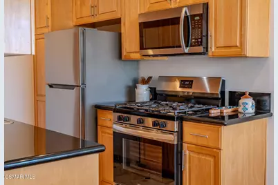 1021 5th Street #206, Santa Monica, CA 90403 - Photo 11