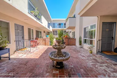 1021 5th Street #206, Santa Monica, CA 90403 - Photo 3