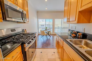 1021 5th St, Santa Monica, CA 90403 - Photo 13