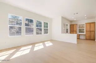 1776 Peregrine Ct, Simi Valley, CA 93065 - Photo 23