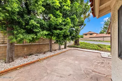 721 Blue Oak Avenue, Thousand Oaks, CA 91320 - Photo 21