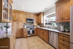 19154 Sylvan St, Tarzana, CA 91335 - Photo 11