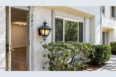 207 Green Heath Place, Thousand Oaks, CA 91361 - Photo 3