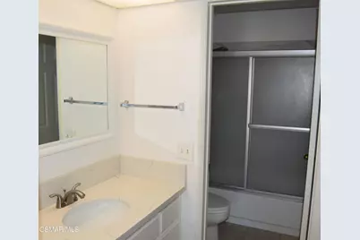 668 Oak Run Trail #106C, Oak Park, CA 91377 - Photo 11