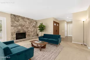 20325 Hiawatha St, Chatsworth, CA 91311 - Photo 17