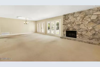 20325 Hiawatha Street, Chatsworth, CA 91311 - Photo 11