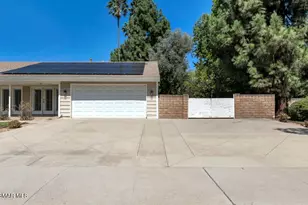 20325 Hiawatha St, Chatsworth, CA 91311 - Photo 5