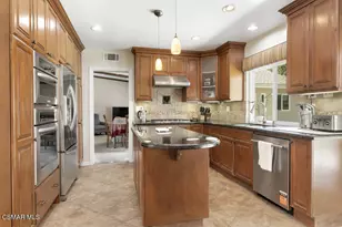 20325 Hiawatha St, Chatsworth, CA 91311 - Photo 19