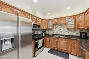 17814 Blackbrush Dr, Canyon Country, CA 91387 - Photo 9
