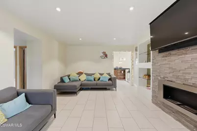17814 Blackbrush Drive, Canyon Country, CA 91387 - Photo 3