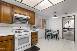 2162 Yosemite Ave, Simi Valley, CA 93063 - Photo 17
