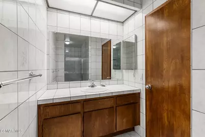 2162 Yosemite Avenue, Simi Valley, CA 93063 - Photo 29