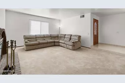2162 Yosemite Avenue, Simi Valley, CA 93063 - Photo 5