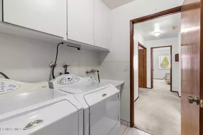 2162 Yosemite Avenue, Simi Valley, CA 93063 - Photo 31