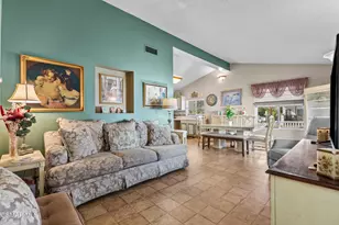 7860 Fenwick St, Sunland, CA 91040 - Photo 11