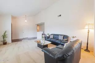 2654 Georgette Pl, Simi Valley, CA 93063 - Photo 5