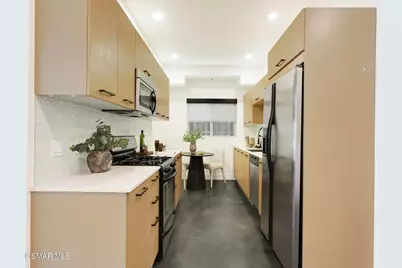 5016 Bakman Avenue #104, North Hollywood, CA 91601 - Photo 3