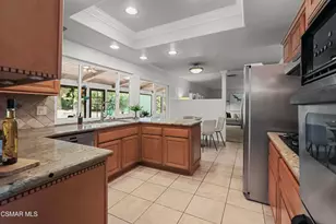 6403 Bayberry St, Oak Park, CA 91377 - Photo 15
