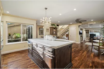 628 Martinique Place, Newbury Park, CA 91320 - Photo 3