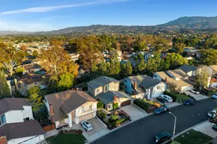 628 Martinique Pl, Newbury Park, CA 91320 - Photo 53