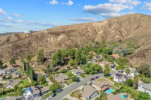 28636 Lapine Ave, Saugus, CA 91390 - Photo 37