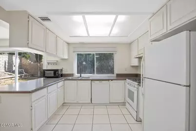 28636 Lapine Avenue, Saugus, CA 91390 - Photo 21