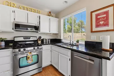 1160 Knottingham Street, Simi Valley, CA 93065 - Photo 19