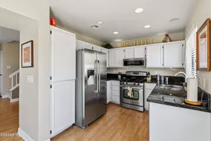 1160 Knottingham St, Simi Valley, CA 93065 - Photo 3