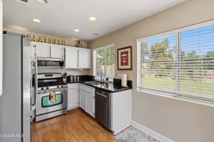 1160 Knottingham St, Simi Valley, CA 93065 - Photo 17