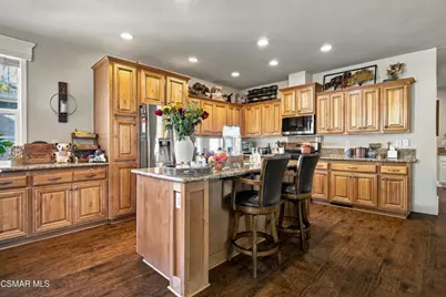 15455 Glenoaks Boulevard #414, Sylmar, CA 91342 - Photo 5