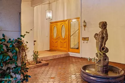 1902 Stonesgate Street, Westlake Village, CA 91361 - Photo 5
