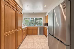 2516 Clearfield Pl, Simi Valley, CA 93065 - Photo 11