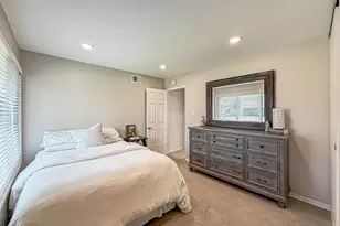 2516 Clearfield Pl, Simi Valley, CA 93065 - Photo 23