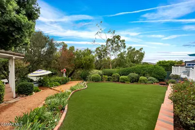 1306 Nonchalant Drive, Simi Valley, CA 93065 - Photo 45
