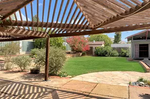4679 Fannin Dr, Simi Valley, CA 93063 - Photo 17