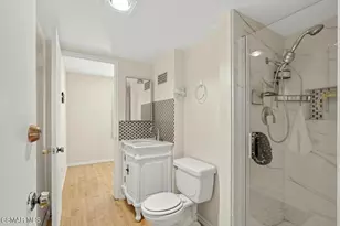 5307 Wilkinson Ave, Valley Village, CA 91607 - Photo 11