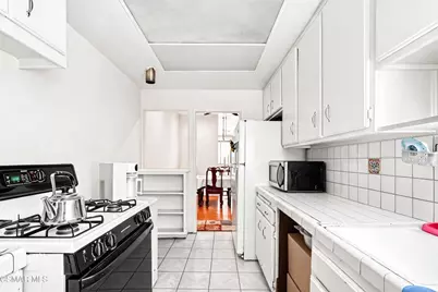 5307 Wilkinson Avenue #19B, Valley Village, CA 91607 - Photo 11