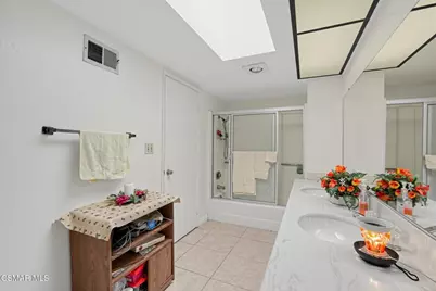 5307 Wilkinson Avenue #19B, Valley Village, CA 91607 - Photo 23