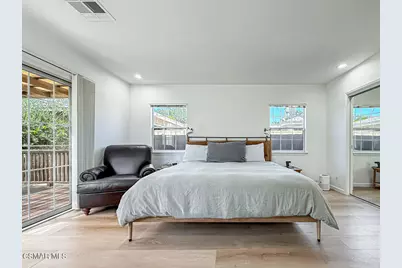 2035 N Evergreen Street, Burbank, CA 91505 - Photo 29