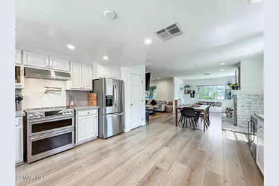 2035 N Evergreen Street, Burbank, CA 91505 - Photo 19