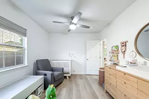2035 N Evergreen St, Burbank, CA 91505 - Photo 25