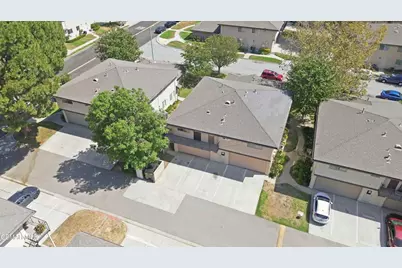 2069 N Avenida Refugio #2, Simi Valley, CA 93063 - Photo 47