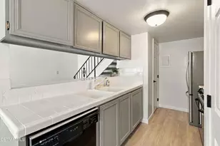 2069 N Avenida Refugio, Simi Valley, CA 93063 - Photo 5
