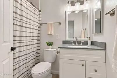 2069 N Avenida Refugio #2, Simi Valley, CA 93063 - Photo 17