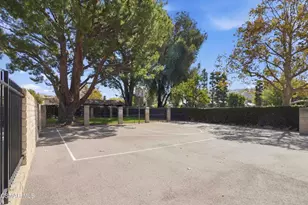 2069 N Avenida Refugio, Simi Valley, CA 93063 - Photo 27