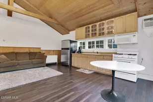 4632 Don Pio Dr, Woodland Hills, CA 91364 - Photo 33