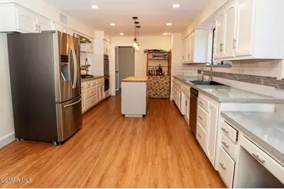 17912 Tiara Street, Encino, CA 91316 - Photo 7