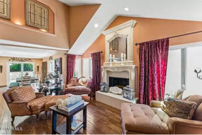 2526 Glenhurst Court, Simi Valley, CA 93063 - Photo 3