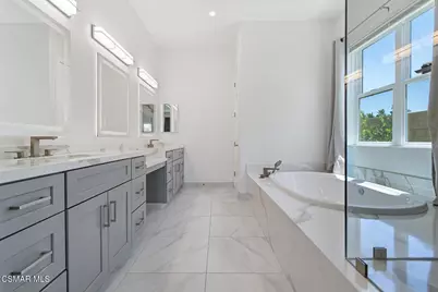 327 Toyon Court, Thousand Oaks, CA 91362 - Photo 25