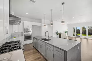 327 Toyon Ct, Thousand Oaks, CA 91362 - Photo 17